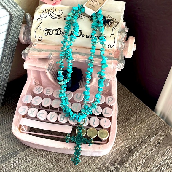 Poetic Spirit Turquoise Costume jewelry Cross 26in - Picture 1 of 2